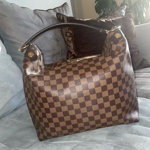 Louis Vuitton Purse